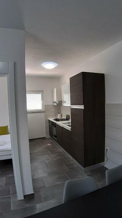 Relax Apartment Starigrad Paklenica Exterior foto