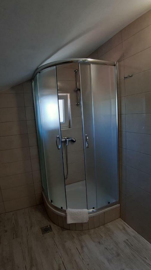 Relax Apartment Starigrad Paklenica Exterior foto